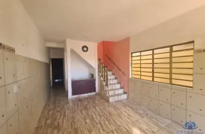 Casa assobradada à venda no jaraguá, vila nova | com 145,00 m² |  3 dormitórios, dependência + 3 cômodos e 2 vagas