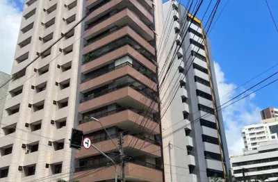 Apartamento de 220m² na aldeota, com 3 suítes e 3 vagas de garagem