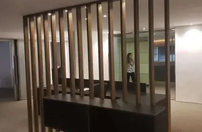 Sala comercial para Alugar no bairro Bela Vista em São Paulo - SP. 2 banheiros, 3 vagas na garagem, copa, escritório. - VM - 180