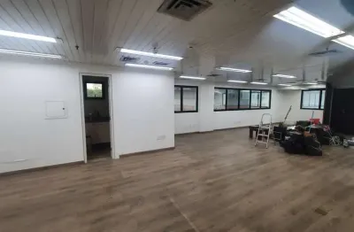 EXCELENTE CONJUNTO COMERCIAL P/  VENDA, 88 m², C/ 03 V. Gar. Bairro Jardins em São Paulo - SP. R$ 1.250.000,00