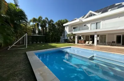 Venda de luxuosa mansão triplex em condomínio exclusivo – santa mônica jardins