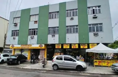 Apartamento com 2 quartos para alugar na Rua Comendador Bastos, 172, Freguesia (Ilha do Governador), Rio de Janeiro por R$ 1.200