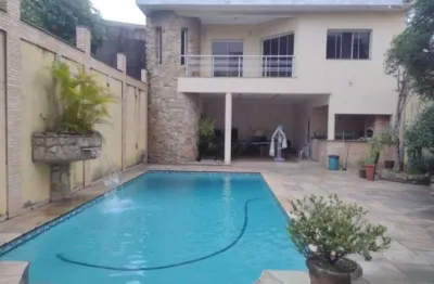 Casa com 4 quartos para alugar na Avenida Norberto Mayer, 71, Vila Carrão, São Paulo