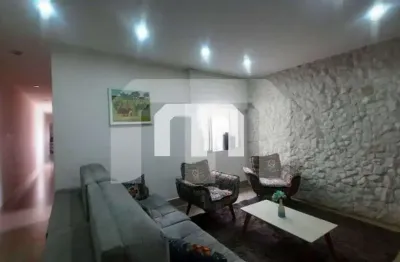 Casa assobradada na mooca: 2 quartos, 1 sala, 2 banheiros - 115m² - próximo ao mooca plaza shopping!