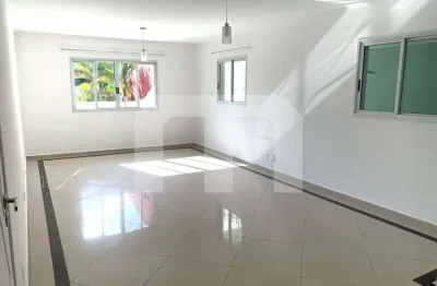 Casa de alto padrão em condomínio na vila formosa, são paulo-sp: 3 quartos, 1 suíte, 2 salas, 3 banh