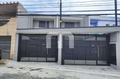 Sobrado com 3 dormitórios sendo 3 suítes e 2 vagas de garagem