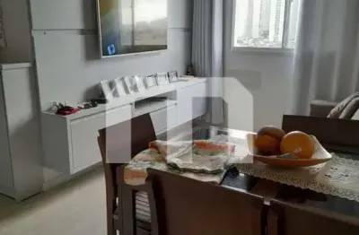 Apartamento a venda de 2 dormitórios, sala 2 ambientes, cozinha , área de serviço e 1 vaga.