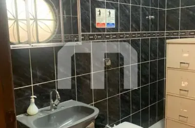 Casa com 6 quartos para alugar na Rua Fernão Lopes de Camargo, 585, Vila Darli, São Paulo
