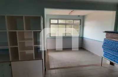 Prédio comercial localizado na vila formosa com mais de 800m², 7 salas para locação por r$ 25.000,00