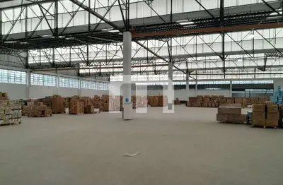 Barracão / Galpão / Depósito com 10 salas para alugar na Avenida Santos Dumont, 3258, Cumbica, Guarulhos