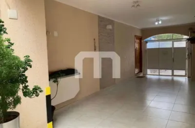 Sobrado à venda ou locação vila gomes cardim: 3 quartos, 1 suíte, 1 sala, 2 banheiro