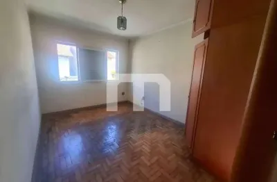 Sobrado a venda no tatuapé, 4 dormitórios, 1 suíte, ambientes amplos , quintal e 3 vagas de garagem