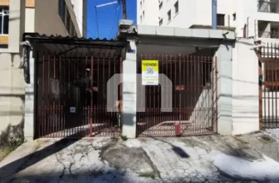 Terreno no tatuapé com 3 casas antigas!!! (vale o terreno)