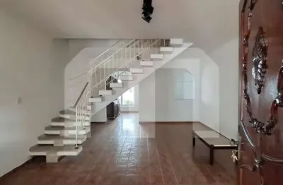 Imperdível casa à venda em são paulo-sp, no alto da mooca: 3 quartos, 1 suíte, 2 salas, 3 banheiros,