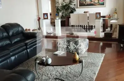 Apartamento à venda em São Paulo-SP na Vila Regente Feijó: 2 quartos, 1 suíte, 2 vagas de garagem e