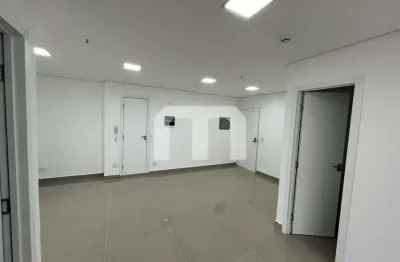 Sala comercial a venda com 50 m², totalmente reformada , 1 vaga