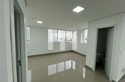 Sala comercial a venda com 50 m², totalmente reformada , 1 vaga