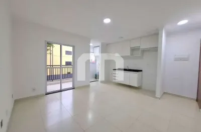 Apartamento a venda de 55 m², 2 dormitórios, ampla sala 2 ambientes com churrasqueira , e 1 vaga.