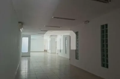 Casa comercial com 10 salas para alugar na Rua Icém, 68, Tatuapé, São Paulo