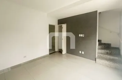 Casa em condomínio fechado com 3 quartos para alugar na Rua Mongubá, 569, Vila Carrão, São Paulo
