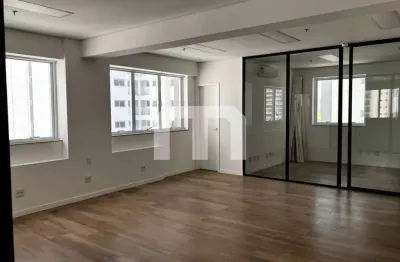 Conjunto comercial de 85 m² para locação, ar condicionado, piso em porcelanato, 2 vagas