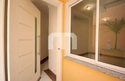 Venda  sobrado mobiliado em condomínio próximo mercado m. v.formosa