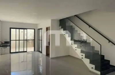 Sobrado novo, venda e locação de 131 m², 3 suites, área gourmet 4 vagas