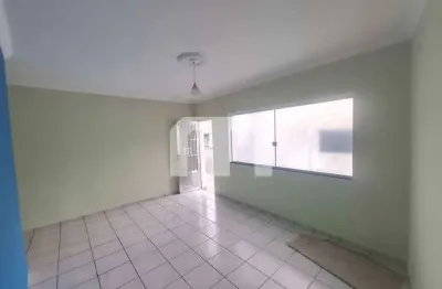 Sobrado comercial para locação, 2 quartos, sala , cozinha e quintal