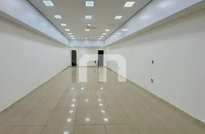 Sala comercial com 4 salas para alugar na Rua Monte Serrat, 143, Tatuapé, São Paulo