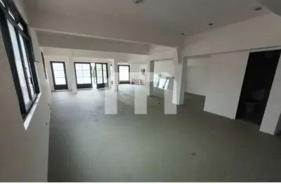 Prédio para alugar na Rua Arnaldo Vallardi Portilho, 165, Penha De França, São Paulo