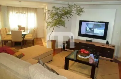 Apartamento a venda de 203 m², 3 suítes, 4 salas, 3 ótimas vagas.