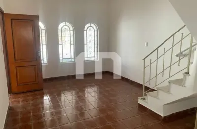 Casa com 2 quartos para alugar na Rua Inspetor Mário Teixeira, 247, Jardim Anália Franco, São Paulo