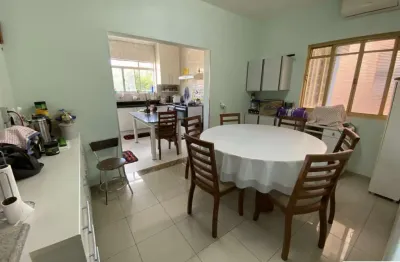 Casa com 4 quartos, 1 suíte, no bairro vila galvão - jundiaí!