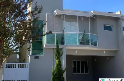 Casa com 3 suítes no bairro do engordadouro - jundiaí