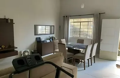 Casa térrea com 3 quartos à venda no jardim pacaembu, jundiaí!