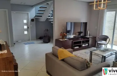 Casa à venda no condomínio jatobás, com 04 quartos, bairro engordadouro!