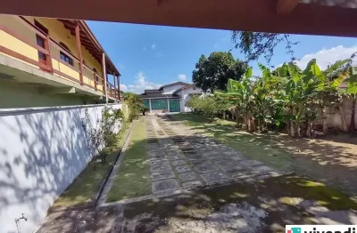 Casa à venda no porto novo, caraguatatuba, com 03 quartos!