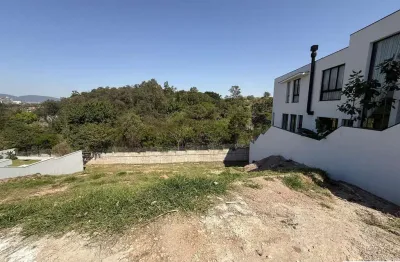 Terreno em condomínio fechado à venda na Rua Tiradentes, 1, Jardim Florestal, Jundiaí