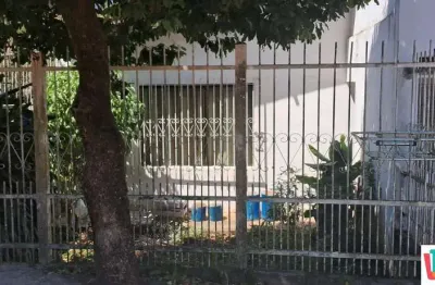 Casa com amplo terreno à venda no bairro água das flores, em jundiaí!