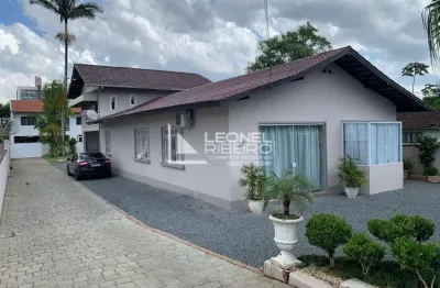 Casa com 4 quartos à venda no bairro imigrantes em timbó/sc
