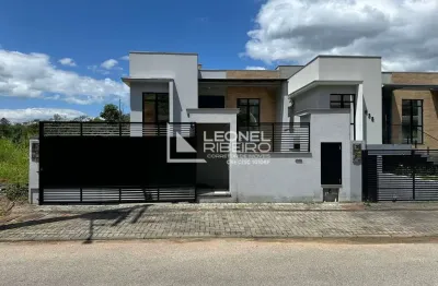 Casa à venda com 3 dormitórios, 180 m² no bairro imigrantes em timbó-sc.