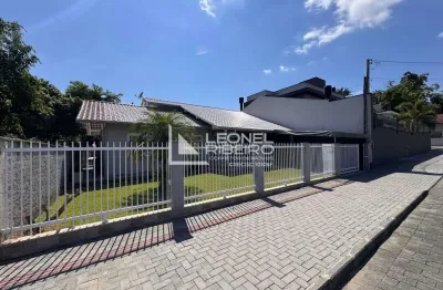 Casa com 4 dormitórios à venda, 289 m² no bairro Das Nações em Timbó/SC