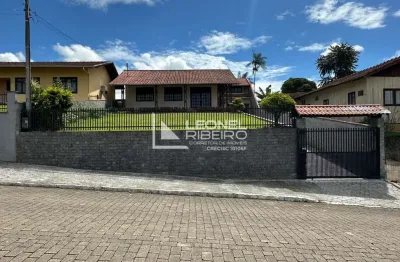 Casa com 3 dormitórios (1 suíte) à venda, 166,87 m² no bairro Quintino em Timbó/SC