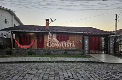 Casa com 3 quartos à venda na martha hoberg jorge, 99, bela vista, caxias do sul por r$ 450.000