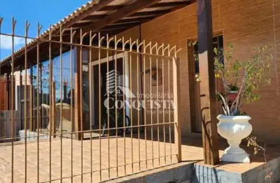 Casa com 4 quartos à venda na walfrida versteg, 350, cinqüentenário, caxias do sul por r$ 750.000