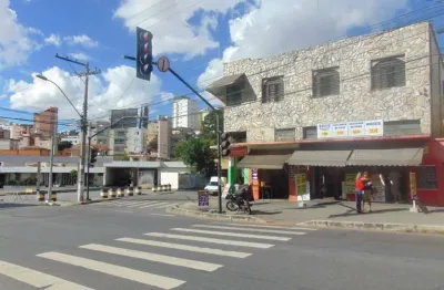 Casa comercial e residencial e 05 lojas à venda bairro renascença