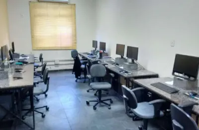 Sala comercial à venda na Rua Seis de Janeiro, --, Centro, Timóteo