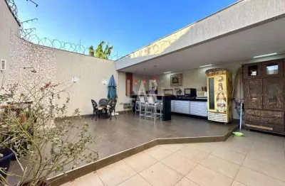 Casa geminada à venda, 4 quartos, 1 suíte, 4 vagas, castelo - belo horizonte/mg