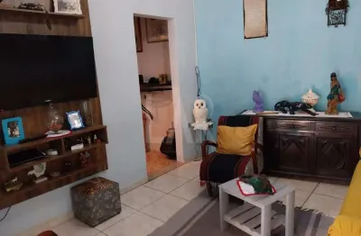 Casa com 3 quartos à venda na Rua Itajubá, --, Floresta, Belo Horizonte