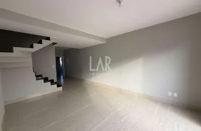 Casa Geminada à venda, 3 quartos, 2 suítes, 2 vagas, Planalto - Belo Horizonte/MG